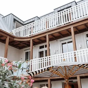4* Hotel Paradis